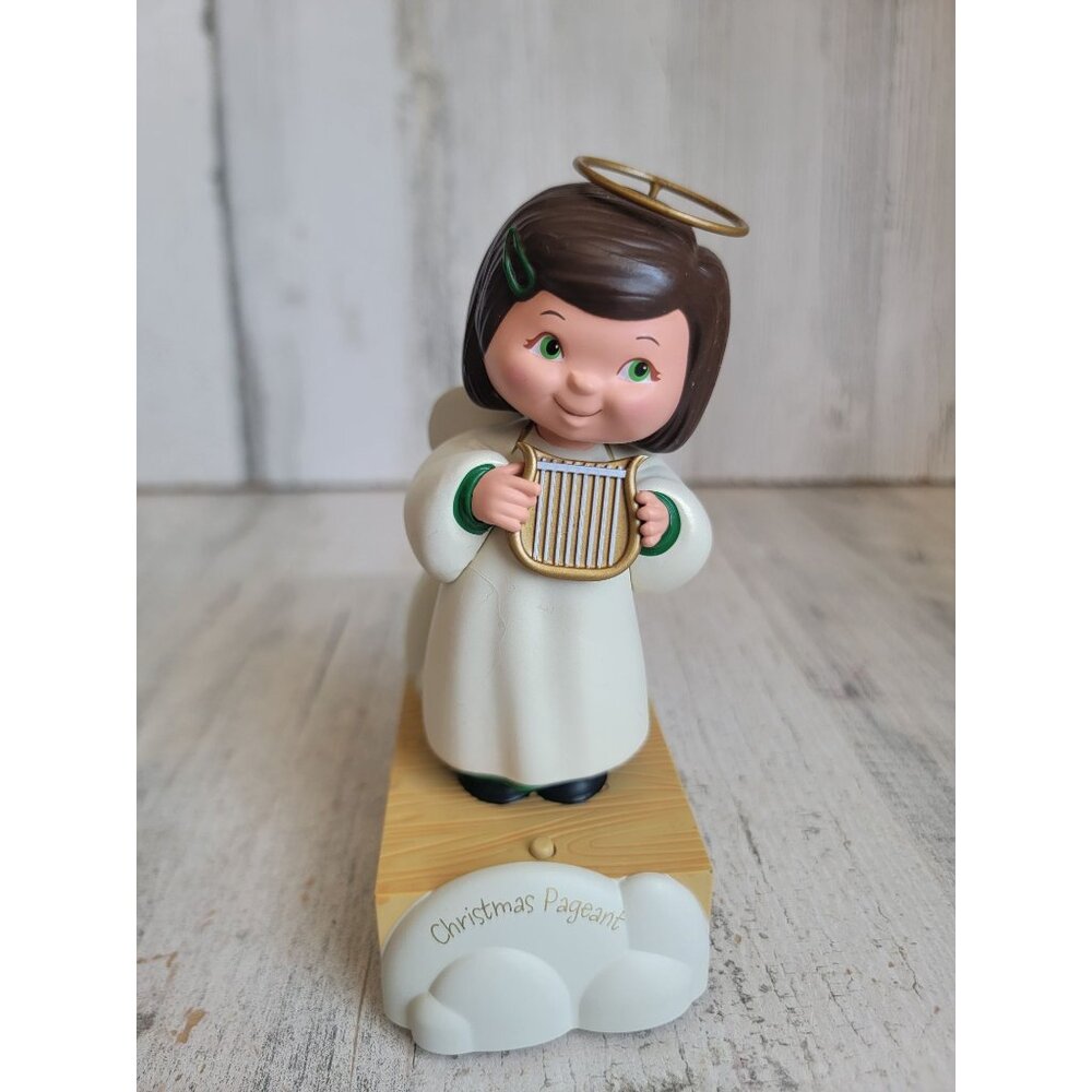 Hallmark Christmas Pageant harp Angel girl magic Xmas figure